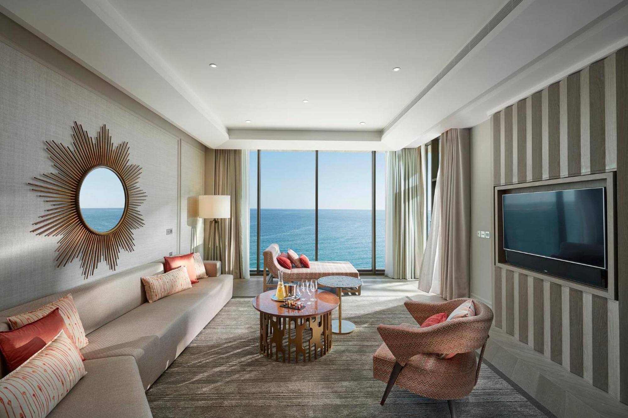 Mandarin Oriental Jumeira, Dubái Exterior foto The living room of a two-bedroom suite