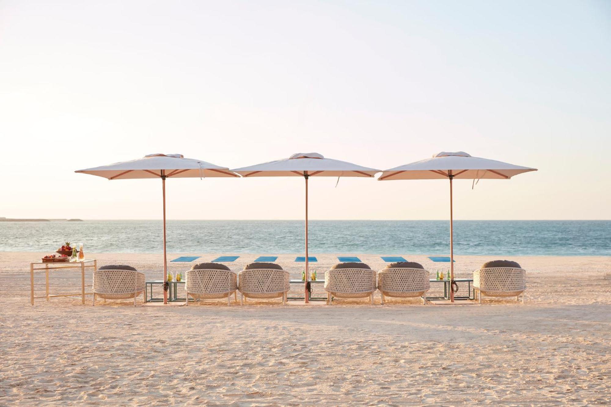 Mandarin Oriental Jumeira, Dubái Exterior foto Beach at Jumeirah Beach Hotel